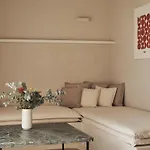 ホテル Under The Sun Cycladic Village