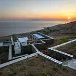 Under The Sun Cycladic Village Hotel