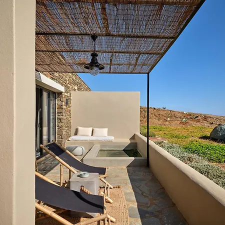 Under The Sun Cycladic Village Hotell Tínos
