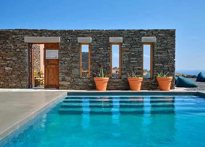 Отель Under The Sun Cycladic Village *