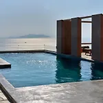 Under The Sun Cycladic Village Tínos