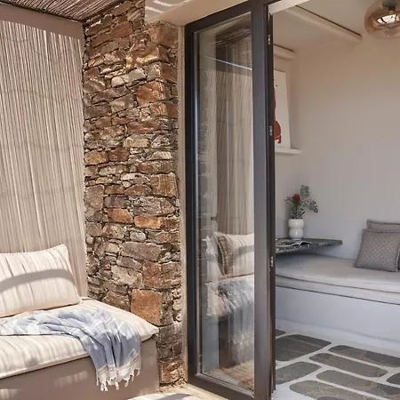 Under The Sun Cycladic Village * Tínos