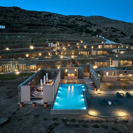 Under The Sun Cycladic Village מלון *