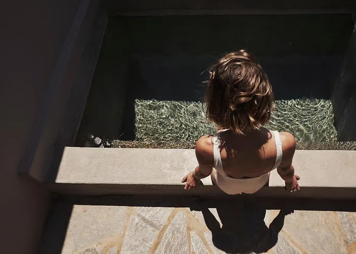 Ξενοδοχείο Under The Sun Cycladic Village